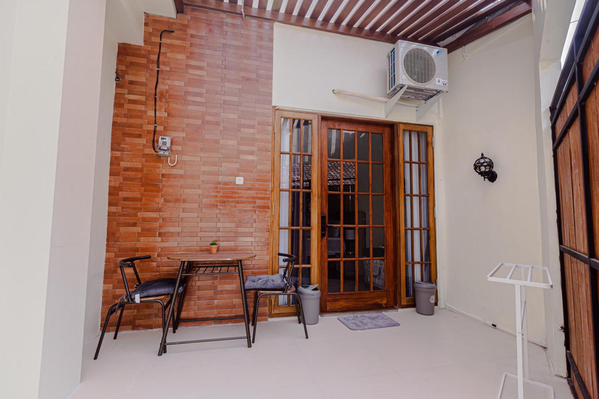 Inez Homestay Yogyakarta Kültér fotó